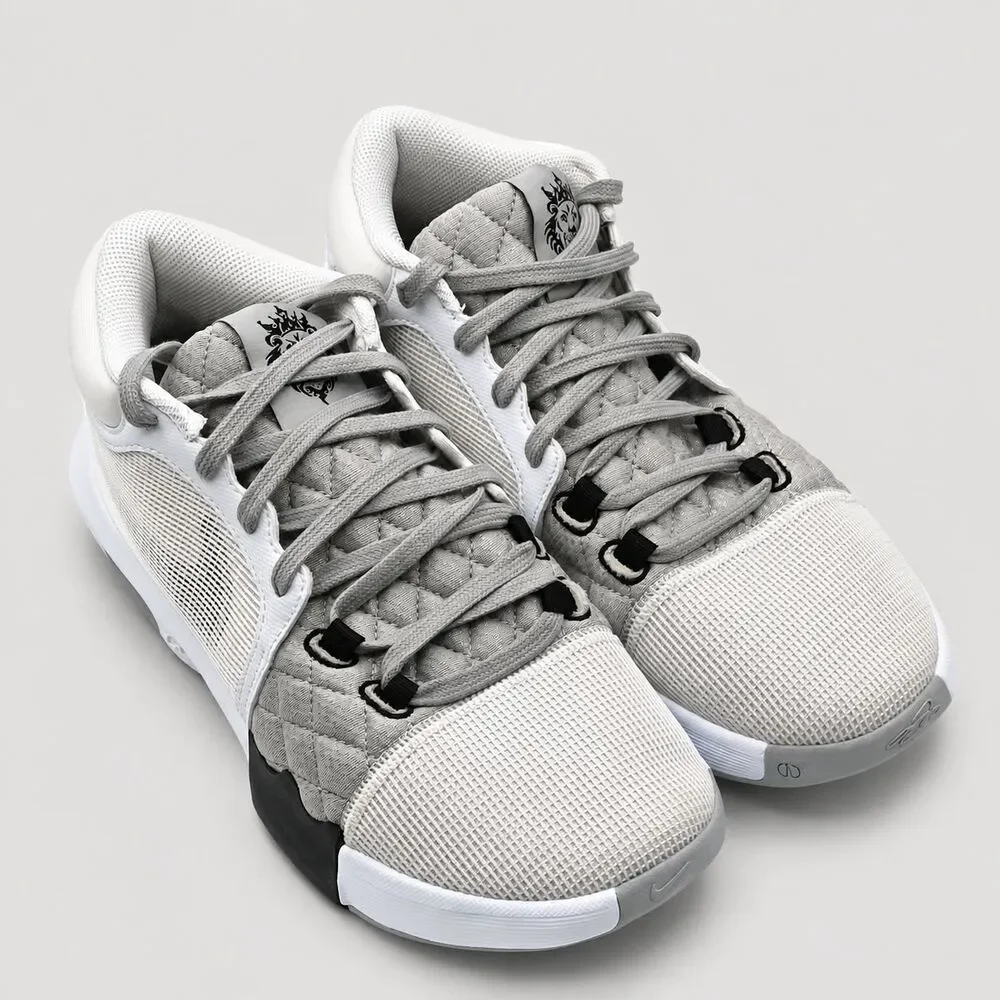 Nike LeBron Witness 8 Basketball Shoes White Light Smoke Grey Men’s 8.5 Women’s
